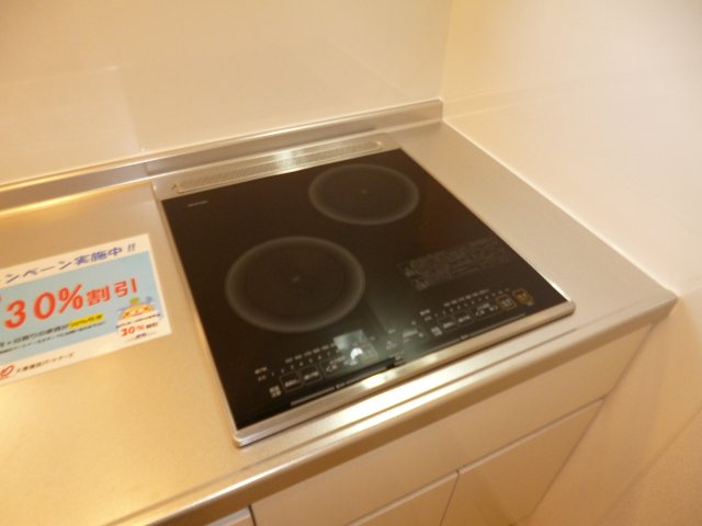 ルナテセラⅠのキッチン|IHコンロ