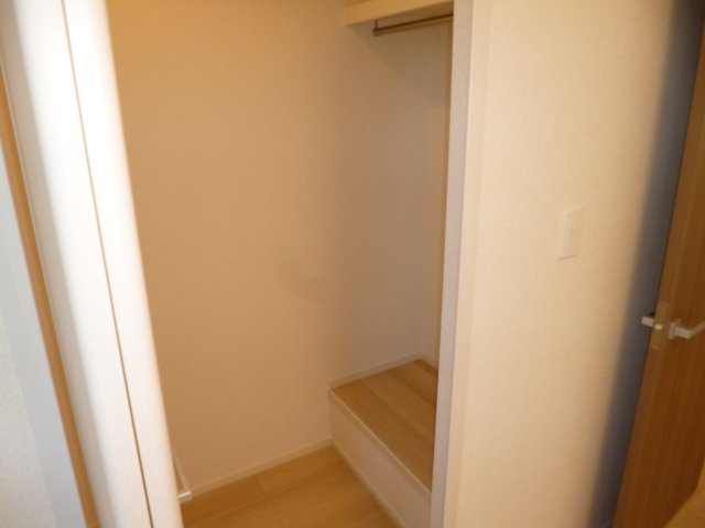 ルナテセラⅠの収納|ウォークインクローゼット