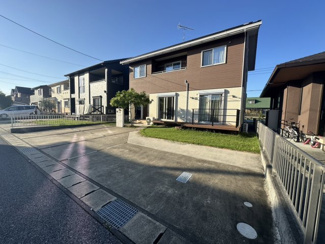 【外観】 | 茂原市東郷　中古戸建 | 外壁塗装歴あり（2022年4月）水被害等なし（2024年10月現）
車種により多数台駐車可能