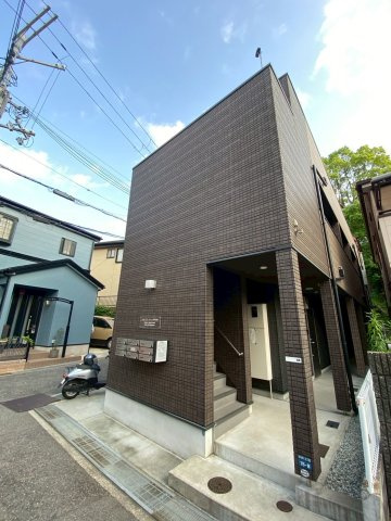 神戸市兵庫区会下山町２丁目のアパートの外観|外観もきれいです