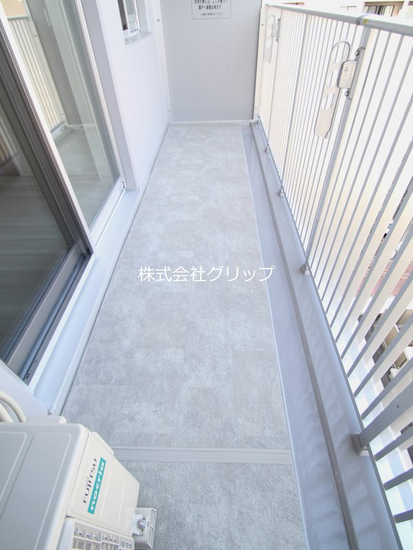 パークアクシス横浜阪東橋のバルコニー