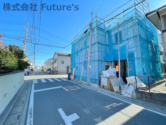 三郷市戸ヶ崎2丁目　新築戸建　全1棟の前面道路含む現地写真|前面道路含む現地写真です。