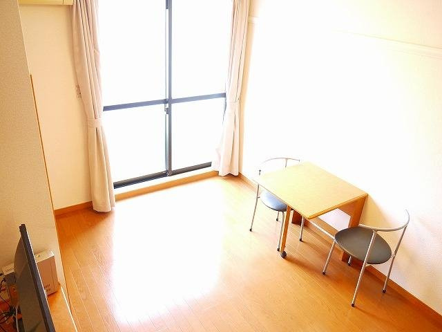 レオパレス伏見Ⅰの洋室|ゆったりした洋室です