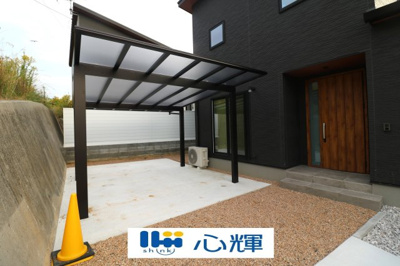 【駐車場】 | 宇部市開6丁目2階建3LDK+WIC（築2年） | カーポート