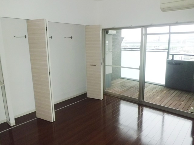 W.O.B.ROKKOHMICHIの居間・リビング