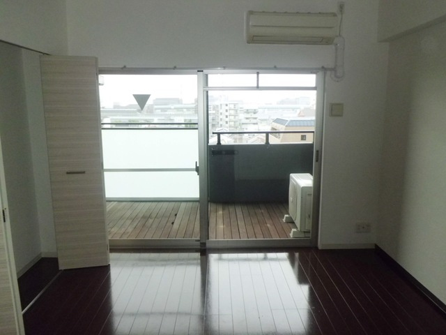 W.O.B.ROKKOHMICHIの居間・リビング