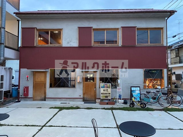 大正通りネスト　リノベ棟の外観