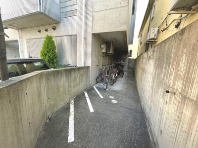 【駐車場】 | ファーストアベニール