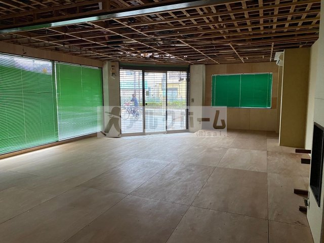 シルバー店舗の内装