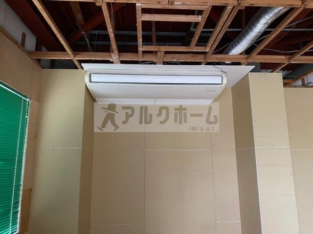 シルバー店舗の内装