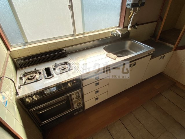 清州1丁目店舗付き住宅のキッチン