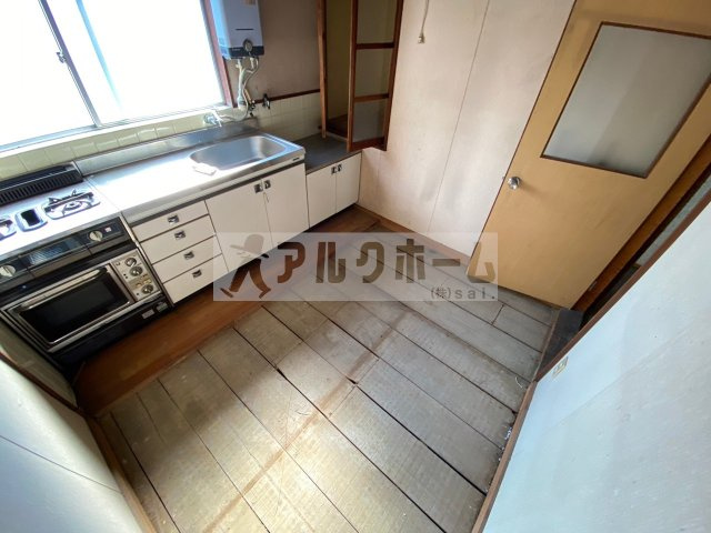 清州1丁目店舗付き住宅