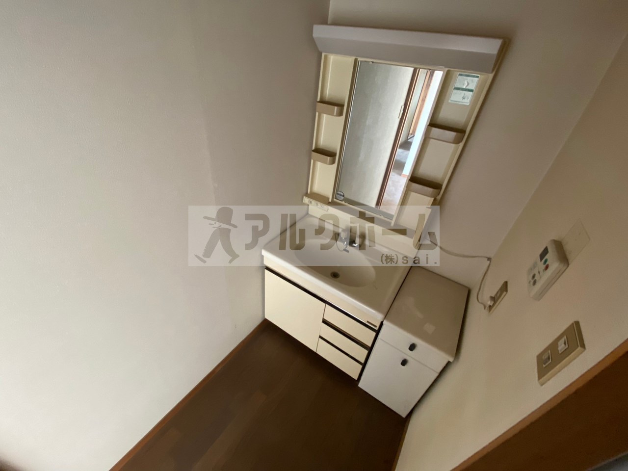 清州1丁目店舗付き住宅の洗面所