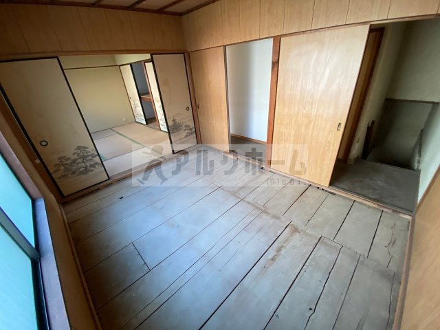 清州1丁目店舗付き住宅の内装