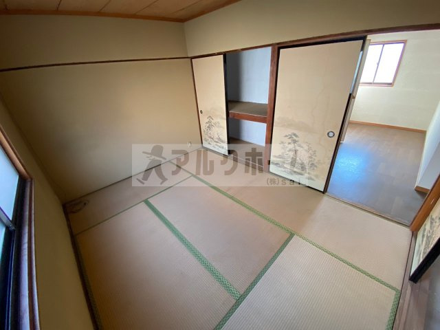 清州1丁目店舗付き住宅の内装