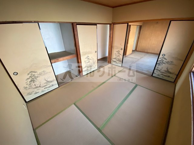 清州1丁目店舗付き住宅の内装