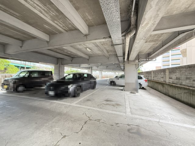 ドリームハウスⅢの駐車場