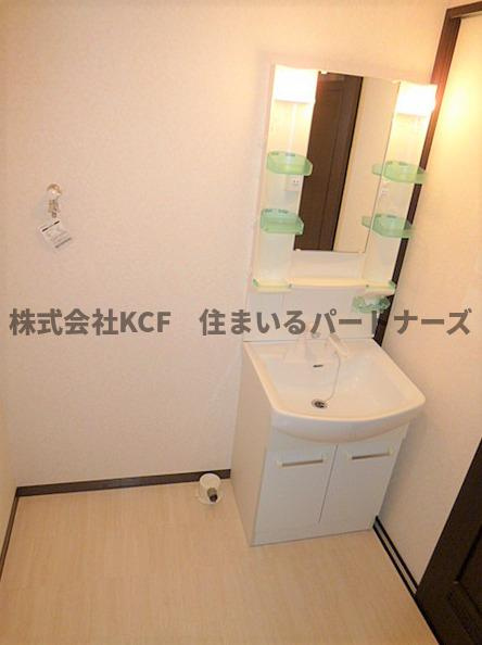 久留米市荒木町白口の賃貸マンションの独立洗面台|独立洗面台あり、毎朝おしゃれに忙しい女性の方におすすめです