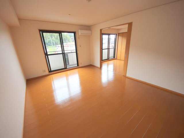 リビングタウン南生駒Bの寝室