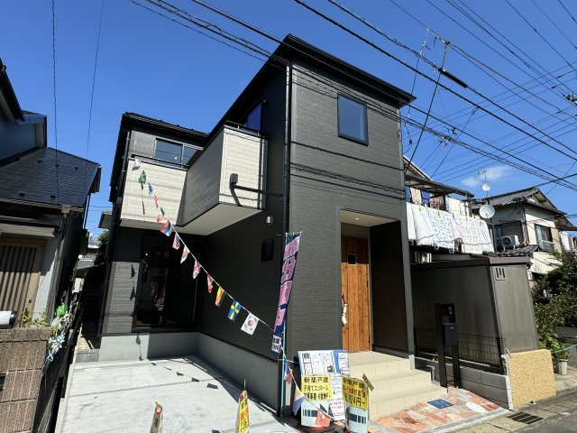 松戸市五香南3丁目新築戸建【高木第二小学校：10分】の外観|完成済み内覧可能です！