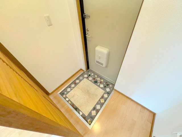 大島紬ビルの玄関