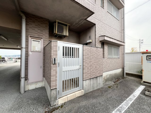 リップルガーデンⅡの玄関