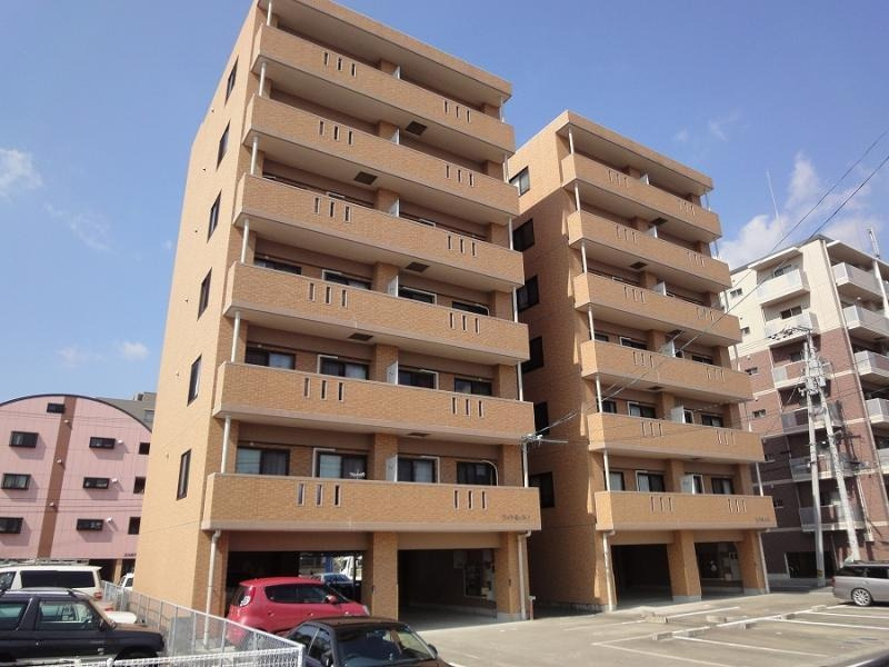 ヴィラ鯉ノ丸 Ⅱの外観