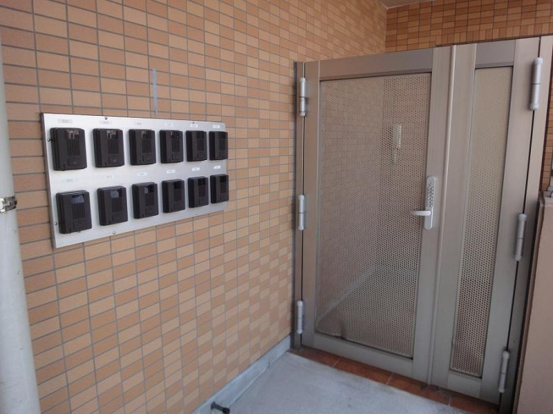 ヴィラ鯉ノ丸 Ⅱのエントランス