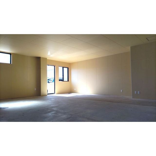 岐阜市敷島町９丁目の店舗事務所の内装