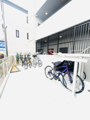 【駐車場】 | エヌエムキャトフヴァンヌフ