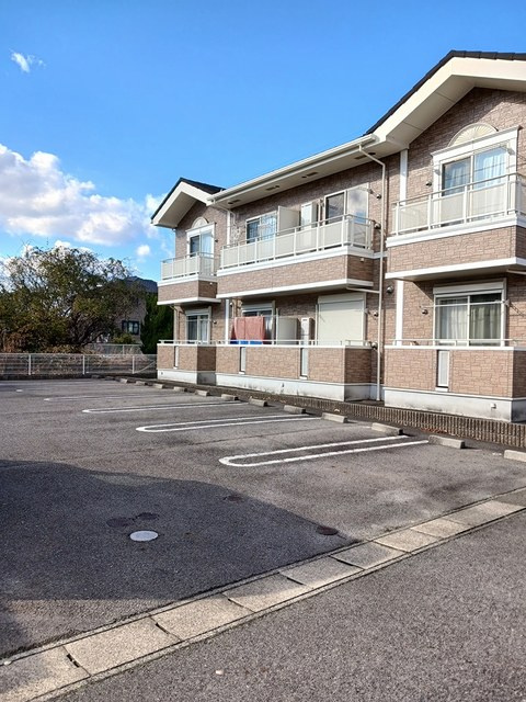 メゾン　アンソレイエNの外観