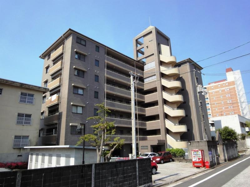 響水館の外観