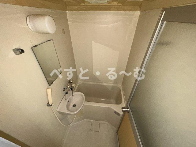 サンシャビルの浴室