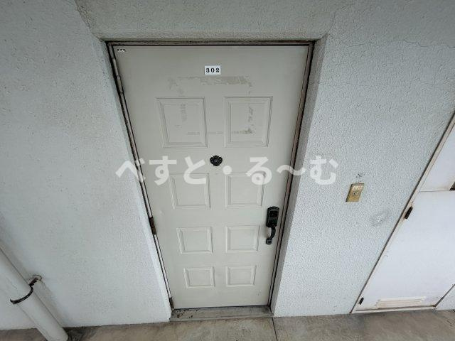 サンシャビルの玄関