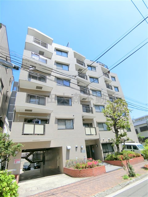 ミリアレジデンス西蒲田の外観|外観タイル張り　1991年8月築　RC鉄筋コンクリート造地上7階建て総戸数31戸　東京都大田区西蒲田6丁目　JR京浜東北線蒲田駅最寄りのリノベーション済賃貸マンション　ミリアレジデンス西蒲田