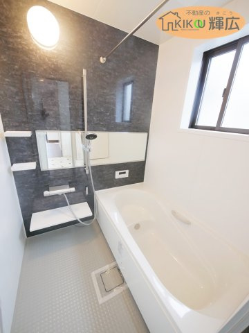 【浴室】 | 加古川市加古川町中津　中古戸建