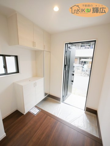 【玄関】 | 加古川市加古川町中津　中古戸建