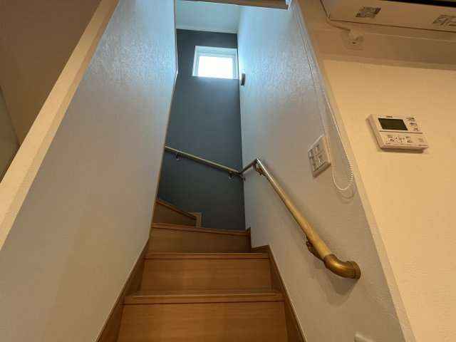 中古住宅　江崎北の内装|階段