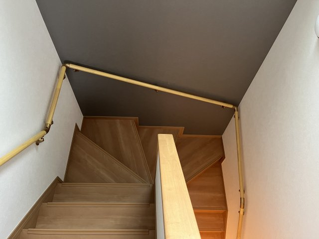 中古住宅　江崎北の内装|階段
