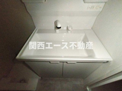  | クローバー・クレスト