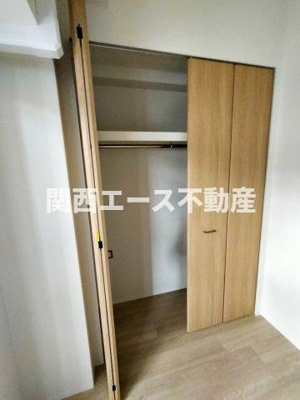  | クローバー・クレスト