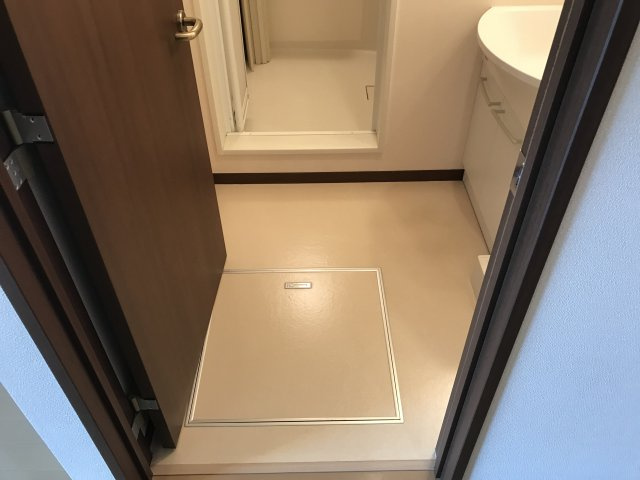 ステラート中央の玄関
