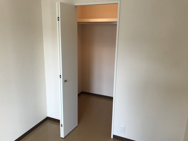 ステラート中央の収納