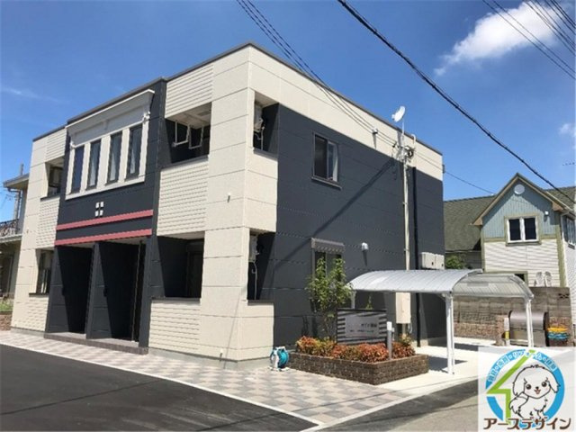 加古川市別府町新野辺の賃貸マンションの駐車場|駐車場があるので、車を買う予定の方も安心です