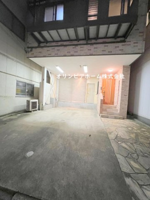 【駐車場】 | 中古戸建　江東区南砂1丁目　空家　所有権44.41坪　カースペース3台