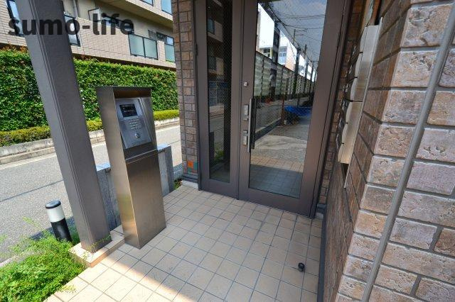南塚口メディエートプラザウエストのロビー
