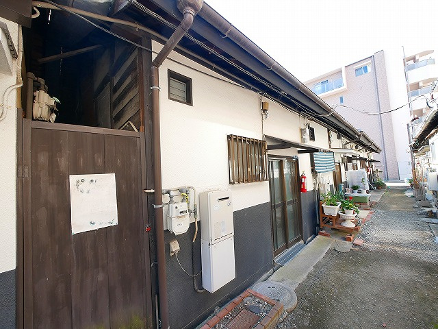 フラット葵Bの外観
