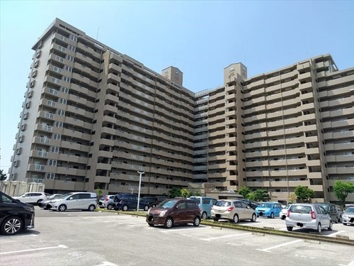 サーパスシティ高知２の外観|建物外観：-     （2021年8月撮影）