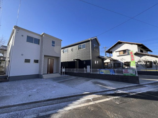 【前面道路含む現地写真】 | 北東側接道幅員約6ｍ