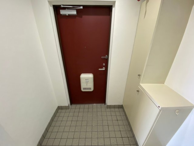 セザール喜多山の玄関|玄関横にシューズボックスがついているので、片付いた玄関がキープできます